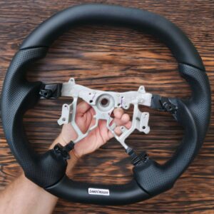 Анатомический обод с подогревом без центральной части на Toyota Land Cruiser 100,120