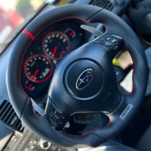 Анатомический руль c подогревом  на с Subaru (sti zero sport)  красные нитки
