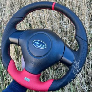 Анатомический руль без подогрева и центральной части на с Subaru (рест) (sti)  нить красная