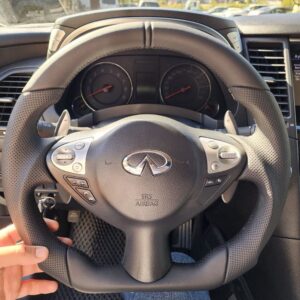Анатомический руль без подогрева, кнопок, центральной части черная нить на INFINITI