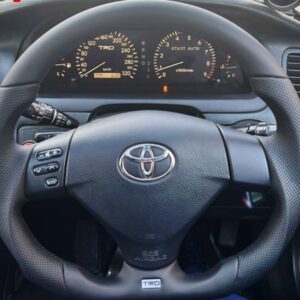 Анатомический руль без центральной части, подогрева черная нить на Toyota Harrier