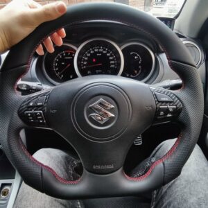 Анатомический руль без подогрева и центральной части на  Suzuki  Grand Vitara 2006 -2014 красные нитки